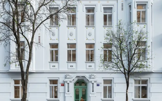 Mánesova 82 Mánesova 82