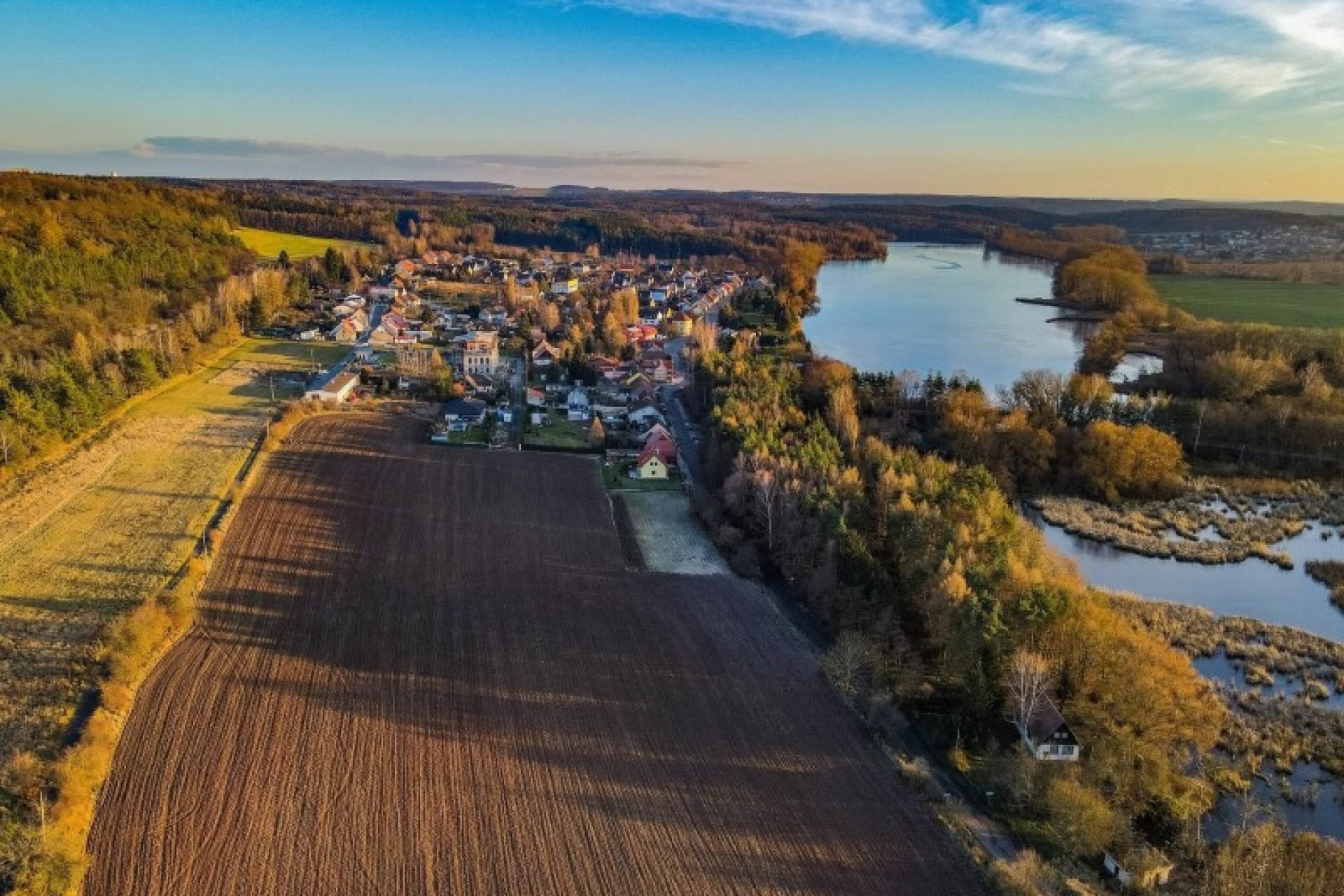 Developersky projekt Investiční stavební pozemky Srby u Tuchlovic